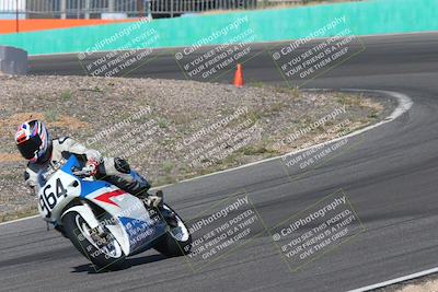 media/Apr-20-2025-AHRMA (Sun) [[393a79c373]]/Race/group 10 early race/Turn 4b/